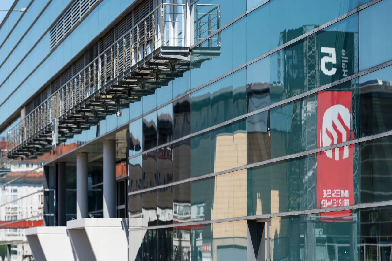 Messe Bremen Au&szlig;enansicht